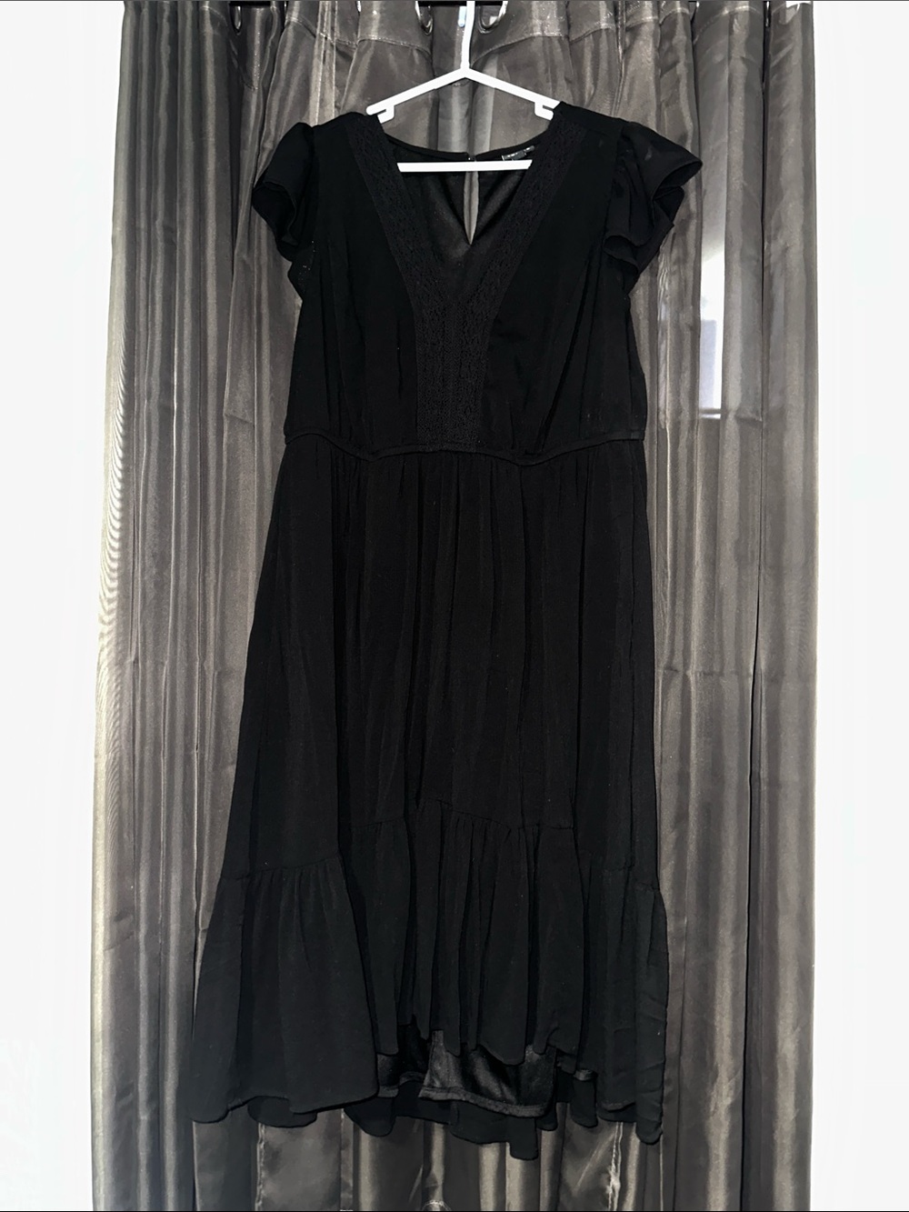 torrid Black V-Neck Ruffle-Hem Midi Dress
